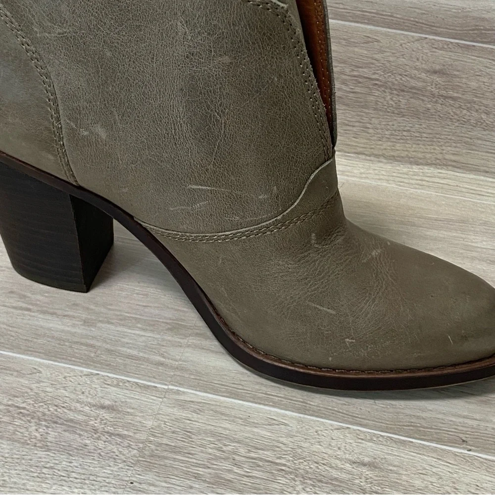 LUCKY BRAND / Ehllen Leather Ankle Boots Taupe Size 9